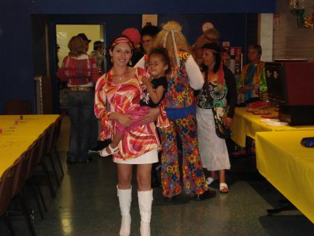 l�a et lili a la soir�e disco!